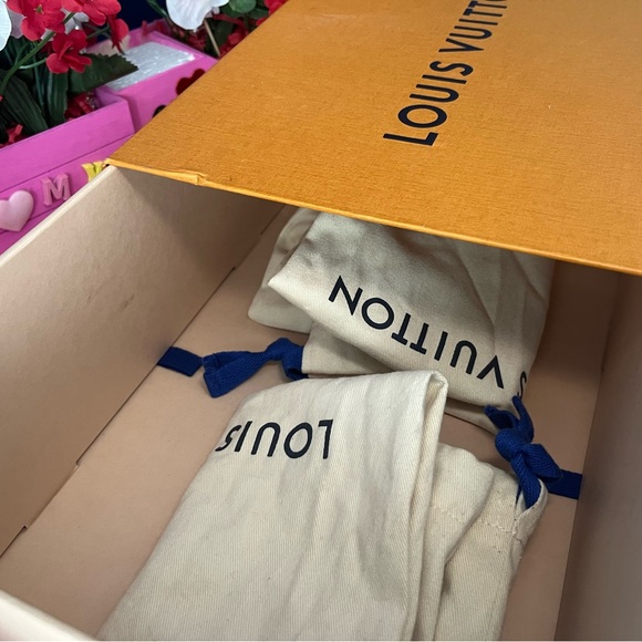 Louis Vuitton size 38 - Picture 11 of 12